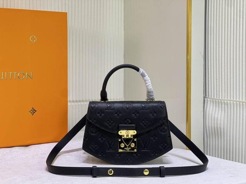 LV Handbags 539